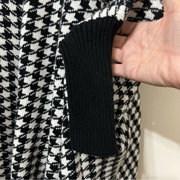 Metric New York Knits Houndstooth Cardigan - Picture 4 of 10